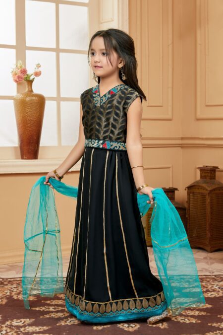 Black Embroidered Banarasi Silk A Line Lehenga Choli Dupatta - Image 2