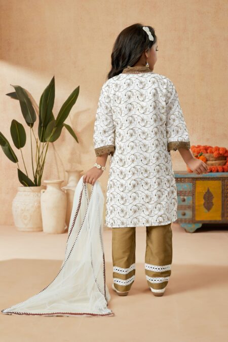 Off White Cotton Straight Kurta Pants Dupatta - Image 4